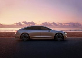 A Stelato S9 *A fenti fotó a HUAWEI engedélyével került felhasználásra. A kép újbóli közzététele vagy egyéb felhasználása a HUAWEI előzetes engedélye nélkül szigorúan tilos.