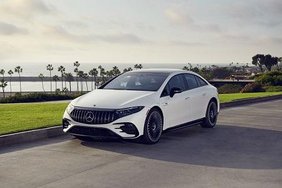 Mercedes-AMG EQS 53 4MATIC+ *A fenti fotó a Mercedes-AMG engedélyével készült. A kép újranyomtatása vagy más módon történő felhasználása a Mercedes-AMG előzetes engedélye nélkül szigorúan tilos