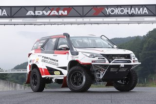 Takuma Aoki Toyota Fortunerje