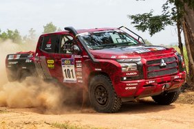 AXCR 2023 third place finisher GEOLANDAR equipped Mitsubishi Triton
