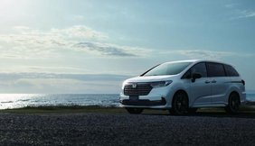 Honda új Odyssey-je * A fenti kép a Honda Motor Co., Ltd. engedélyével került felhasználásra. A kép újranyomása vagy más módon történő felhasználása a Honda Motor Co., Ltd. előzetes engedélye nélkül szigorúan tilos.