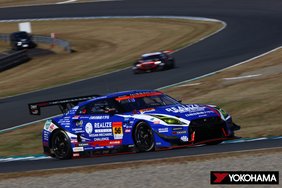 Realize Nissan Automobile Technical College GT-R on its way to 3rd place finish in the GT300 class
