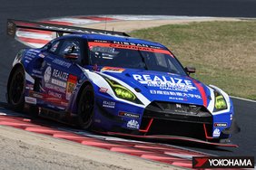 REALIZE NISSAN MECHANIC CHALLENGE GT-R racing to victory in GT300 class